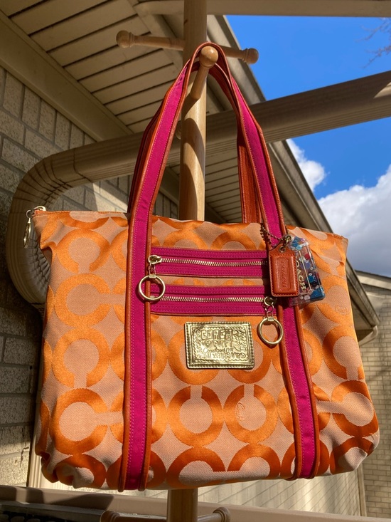 Coach Handbags - Coach Poppy Orange Signature Print Large Zipper Top Tote Bag 2009 KO994 13826